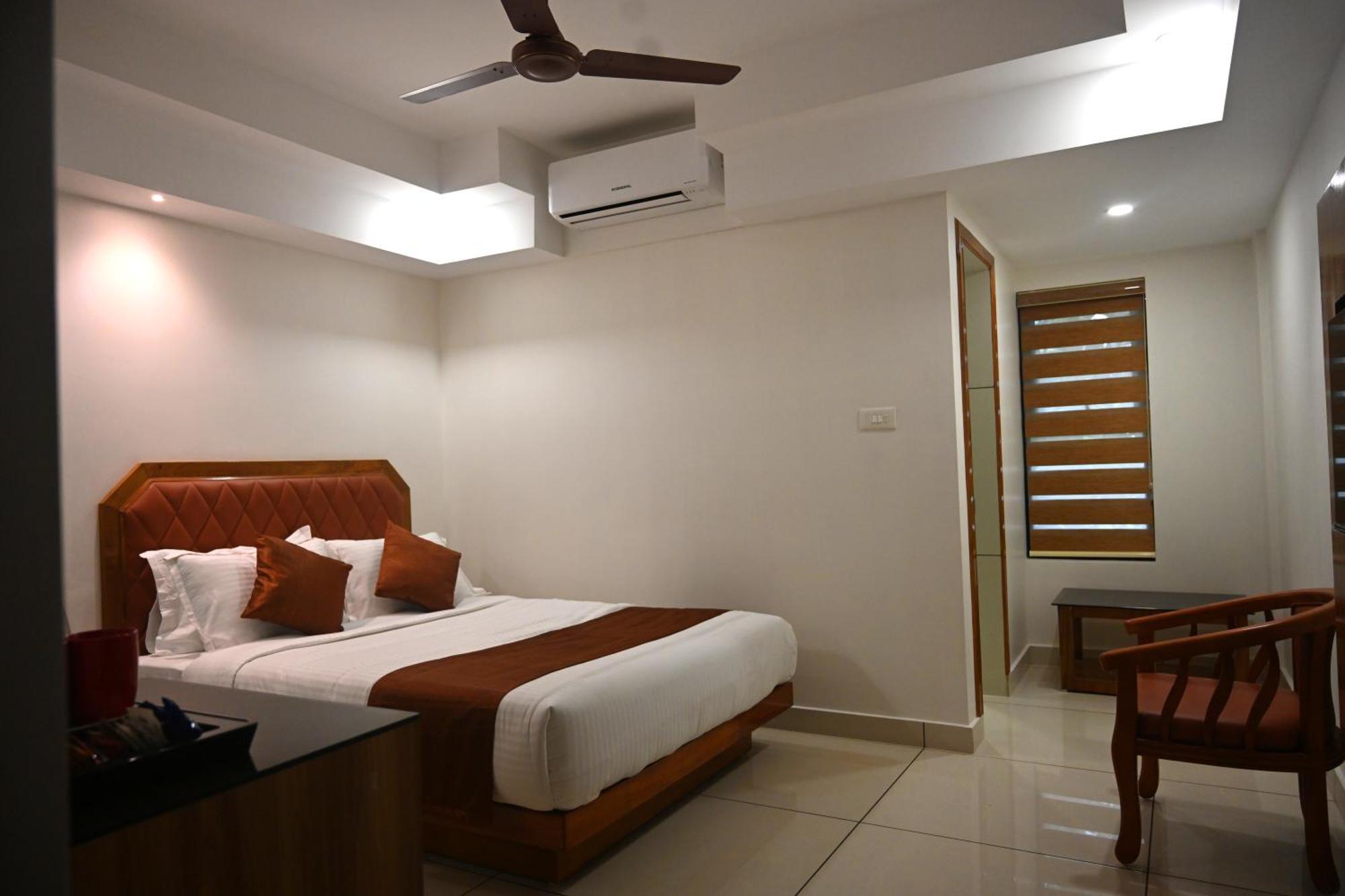 Hotel Harley Residency à Kannur Extérieur photo